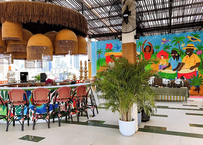 The Fig Lobby Hotel